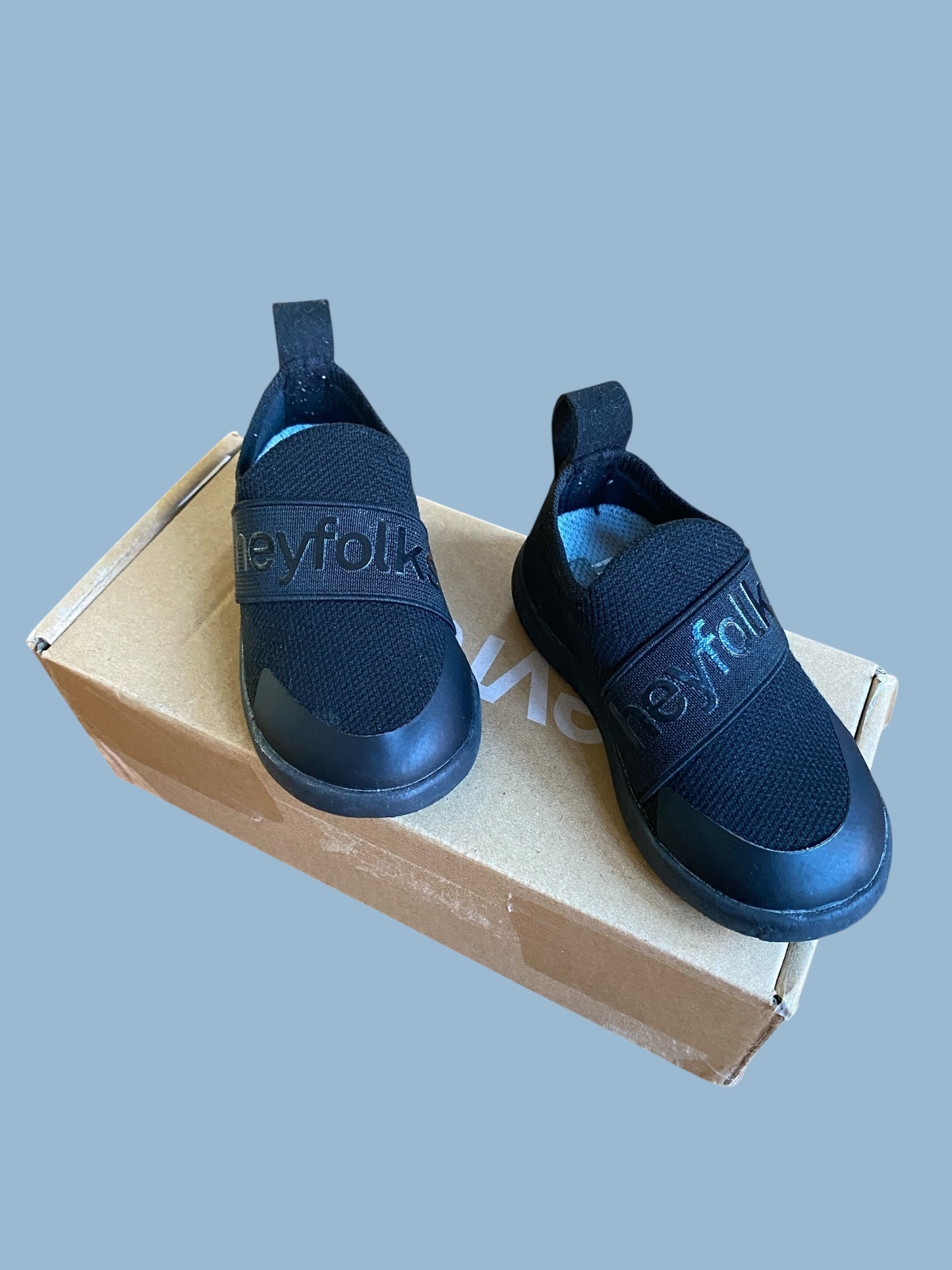Voyageur triple black slip on shoe 4 US Little Kid | Heyfolks