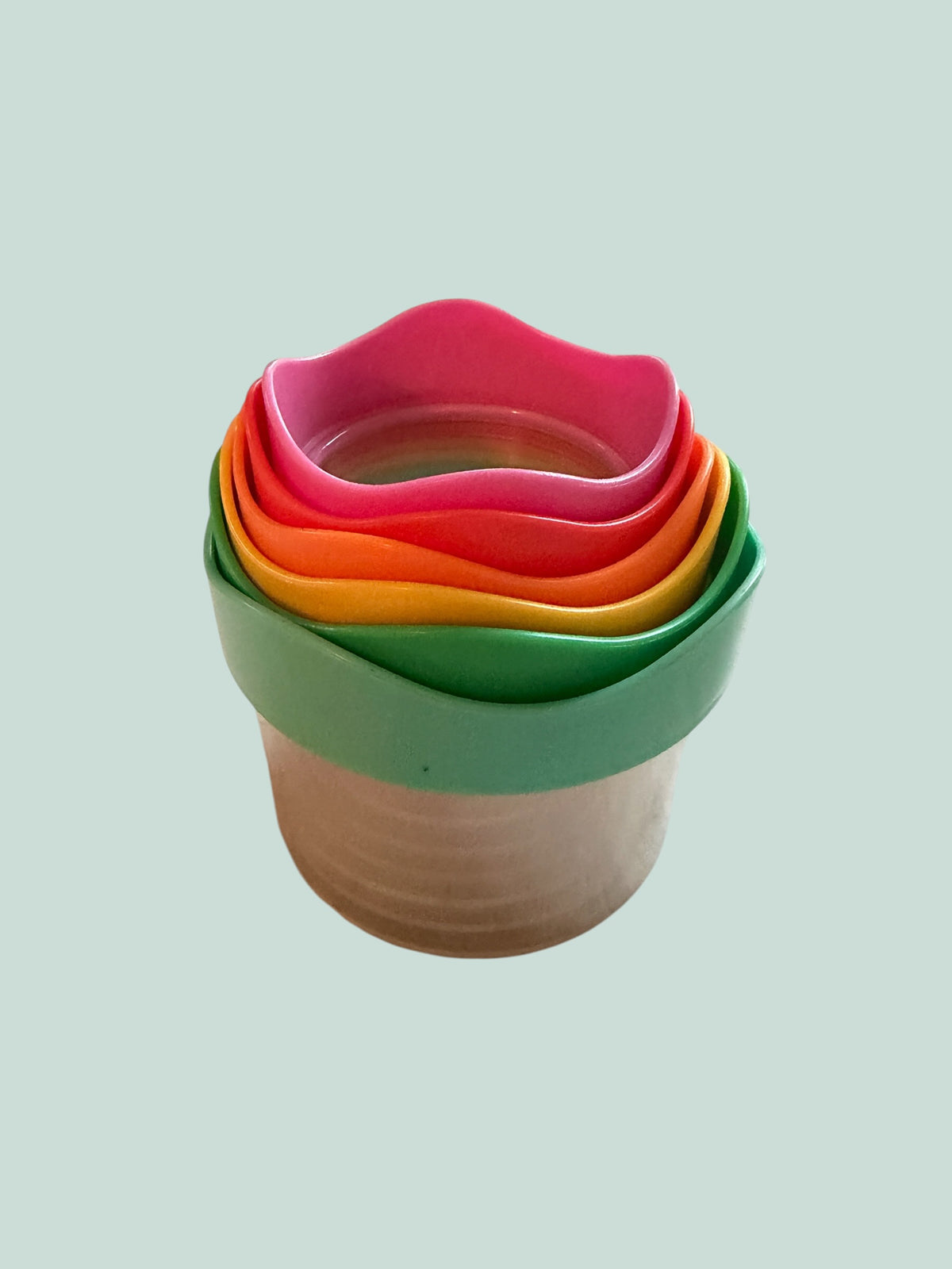 Nesting drip drop stacking bath toy cups | Lovevery