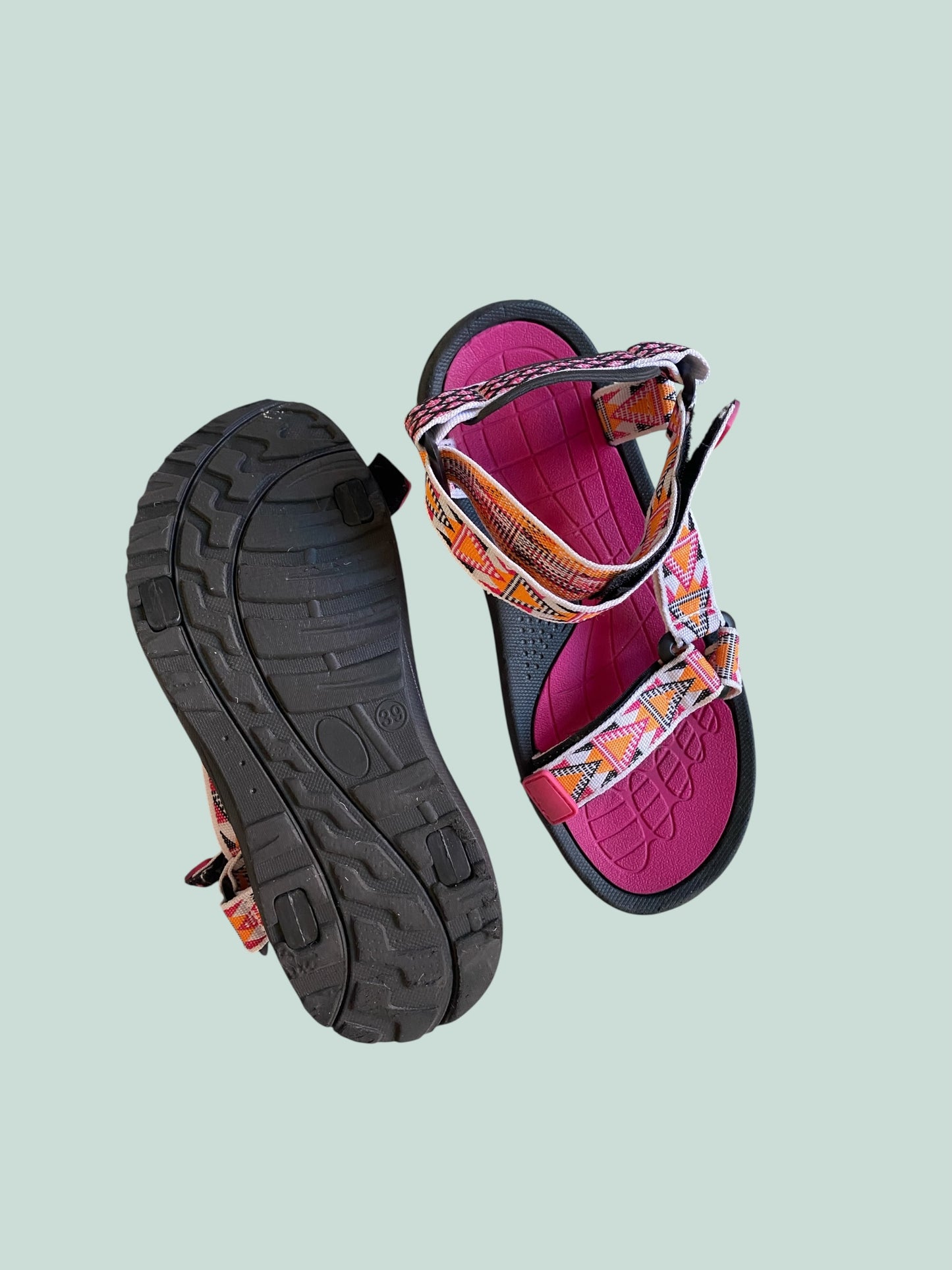 Pink lightweight sandals women's 8US (39) | Teva