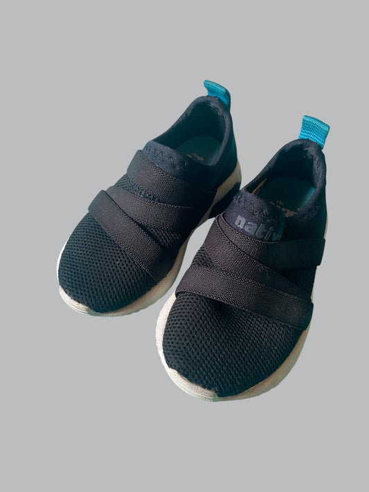 Laceless Black Slip-On Sneakers 7 IS Little Kids | Native