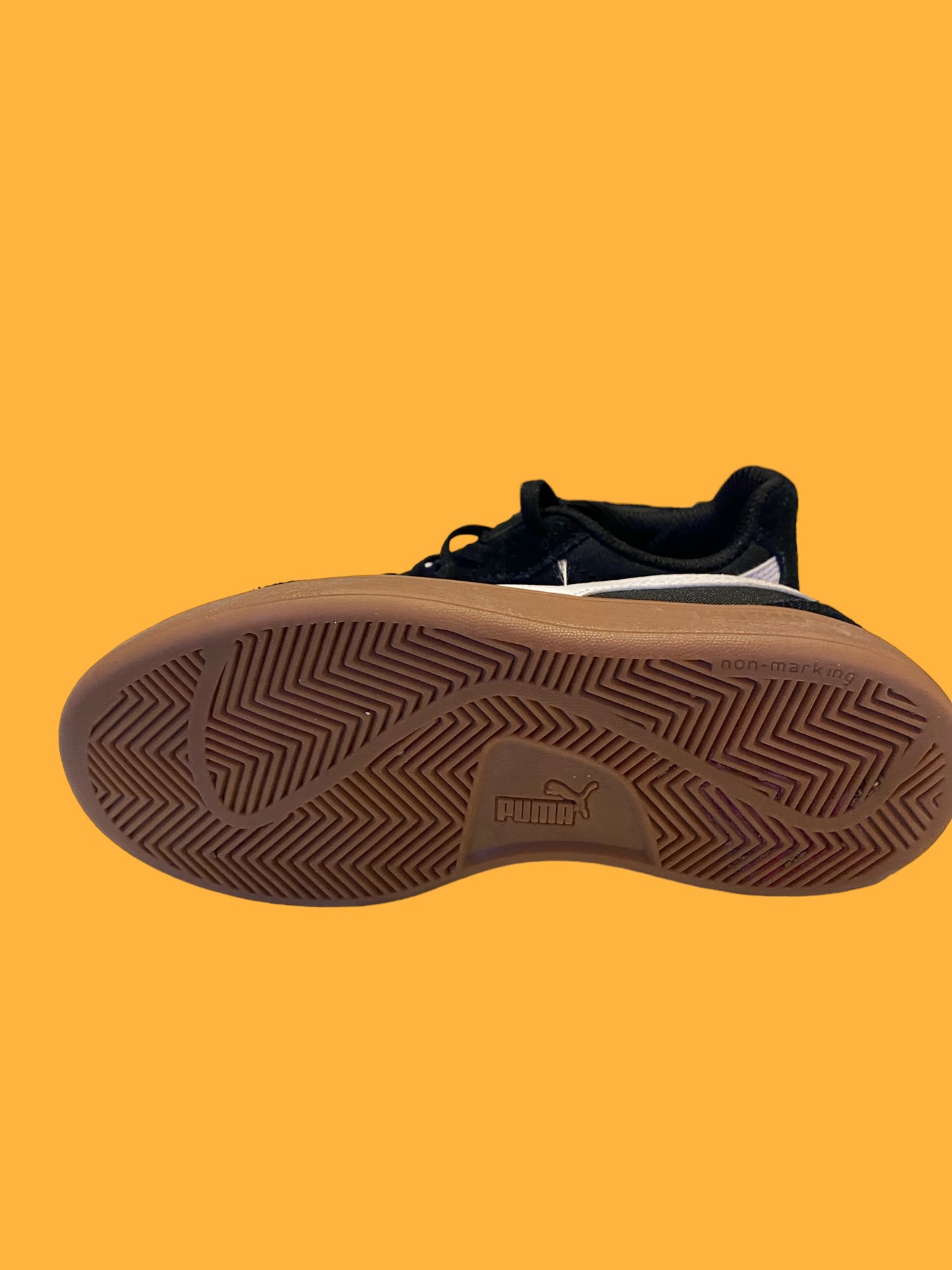 Black suede sneaker 2 US Big Kid | Puma