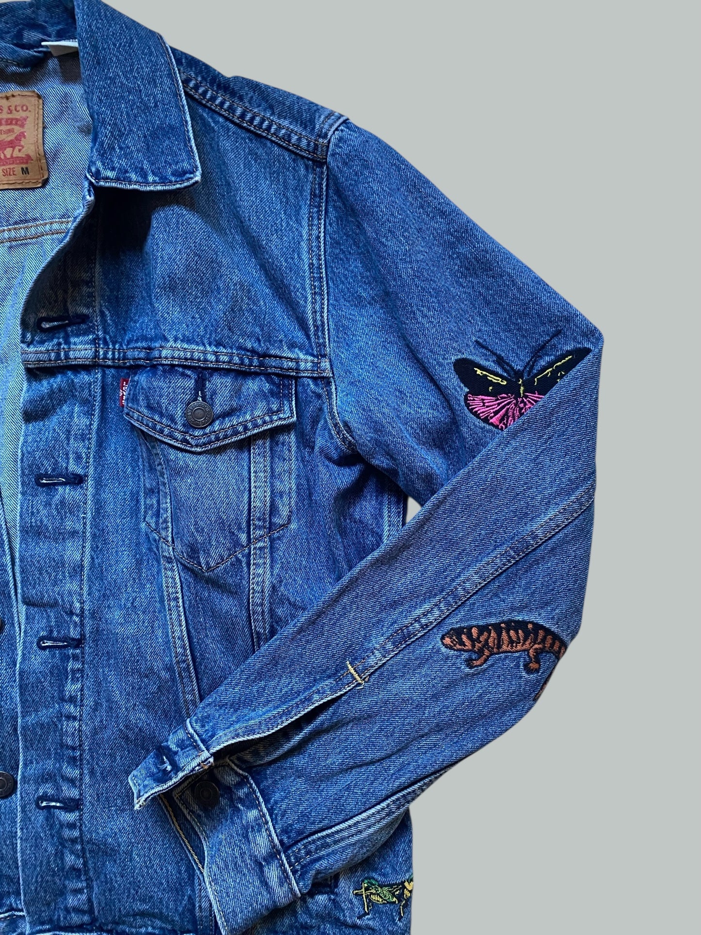 Cotton denim jacket with bugs embroidery adult medium | Levi's