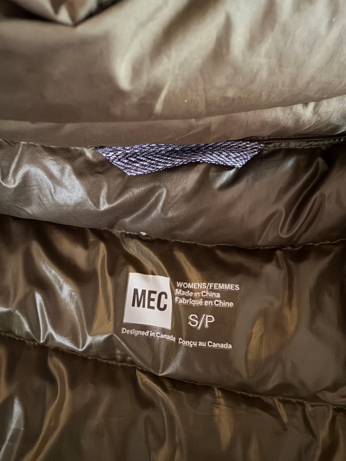3-in-1 down parka with outer shell women’s small dark green/brown | MEC