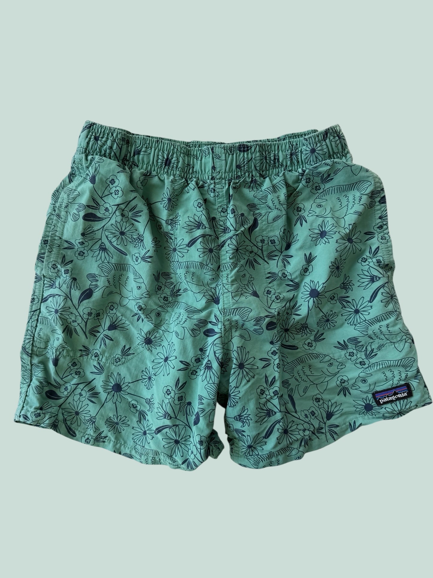 Green patterned and lined baggie shorts 10Y | Patagonia