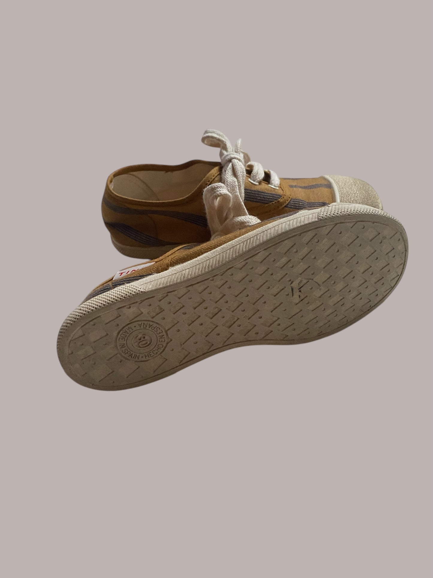Tan canvas sneakers with blue lines 30EU 12/12.5 US Little Kid | Tiny Cottons