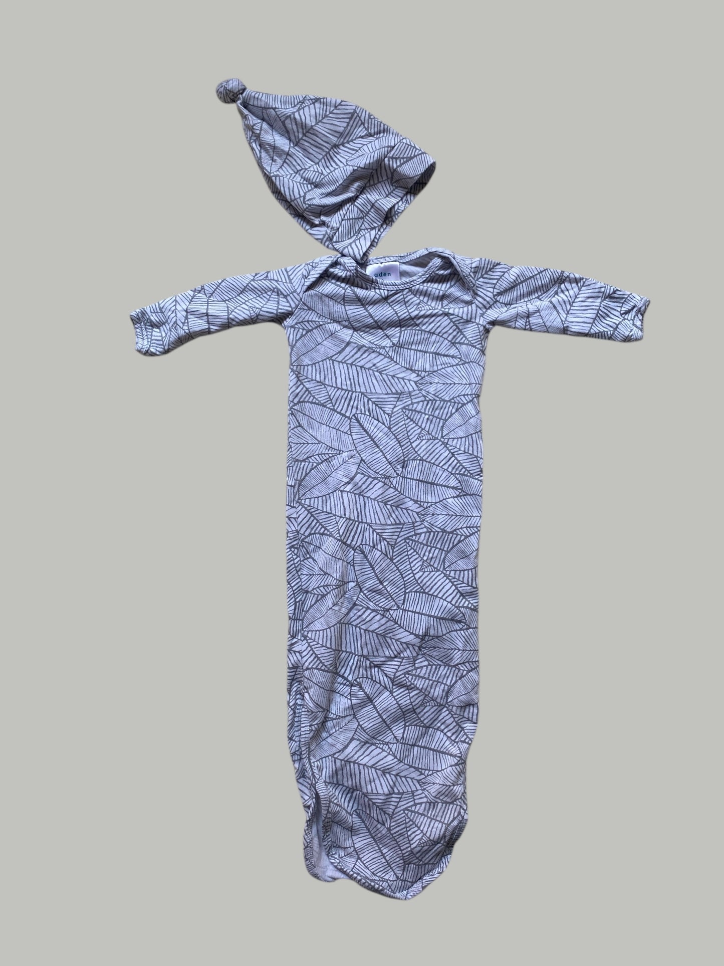 Cotton gown sleeper and hat set 0-3m | Aden + Anais