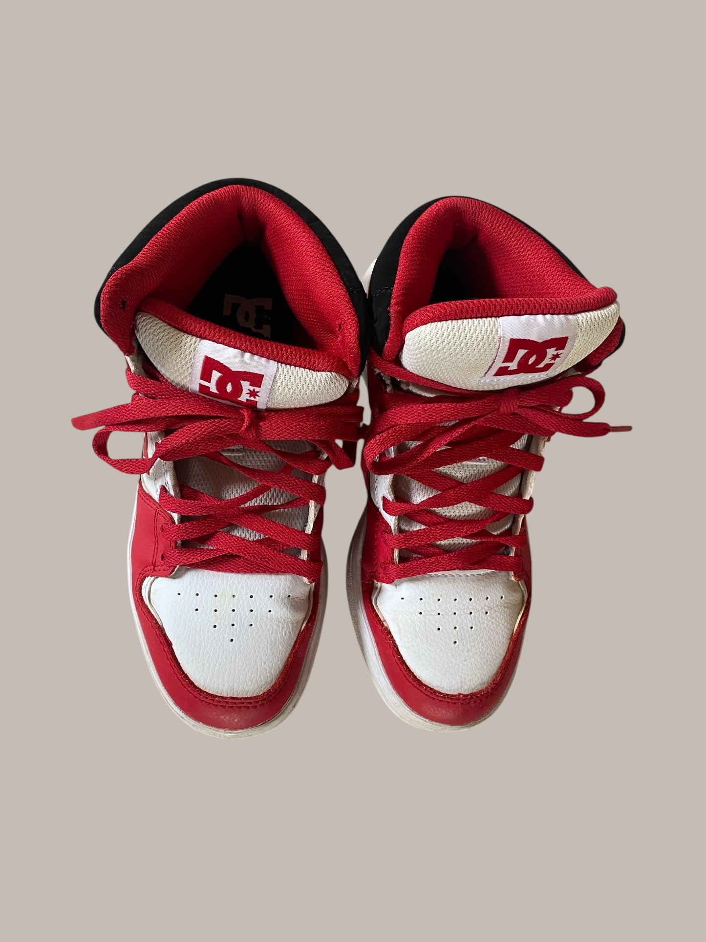 High top sneakers 4.5 US Big Kids | DC