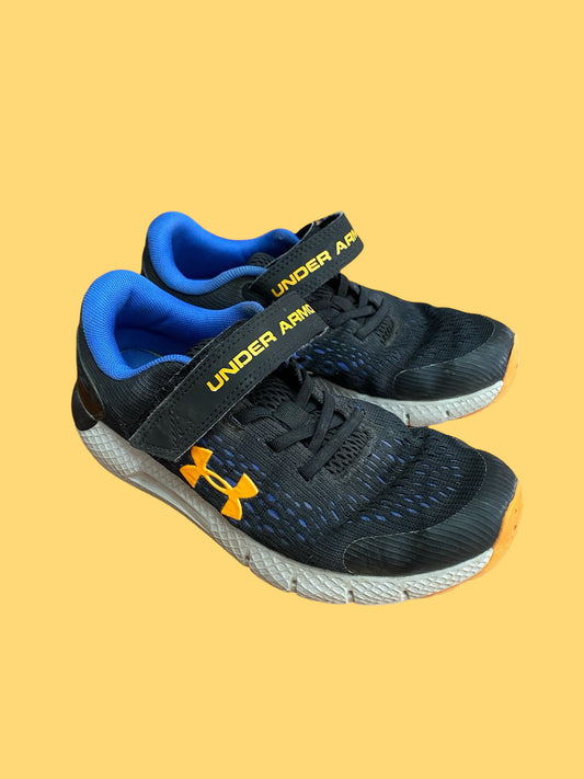 Black sneakers 1 US Big Kid | Under Armour