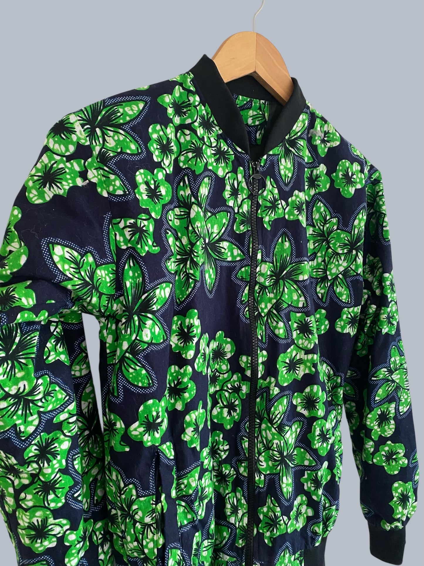 Floral bomber Jacket women’s small