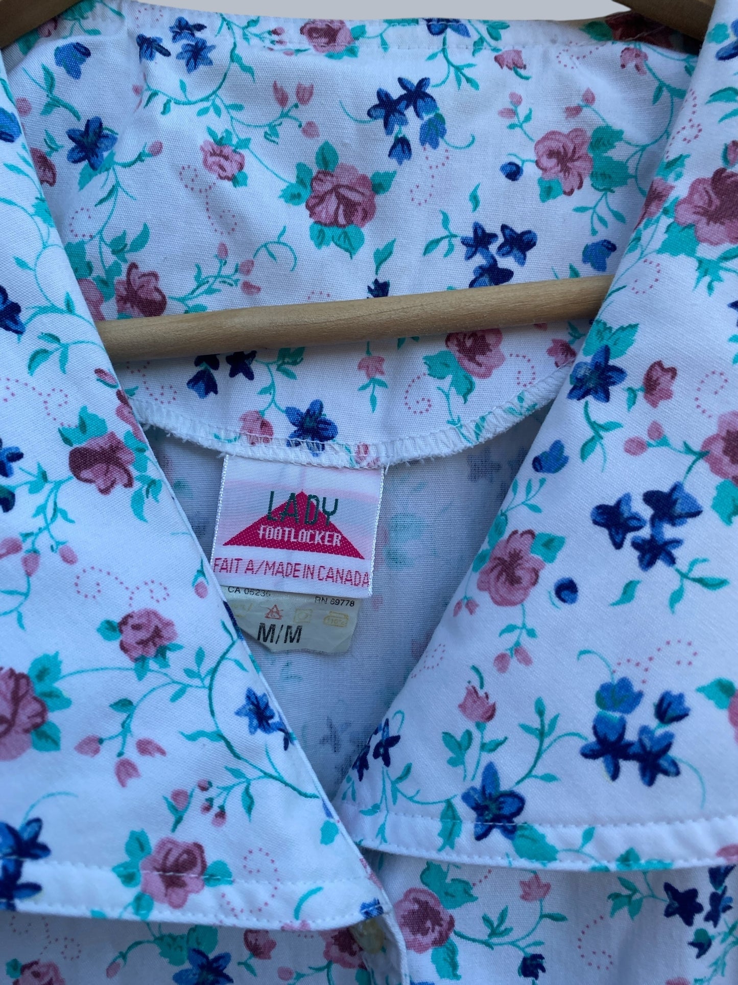 Vintage floral jumpsuit women’s medium