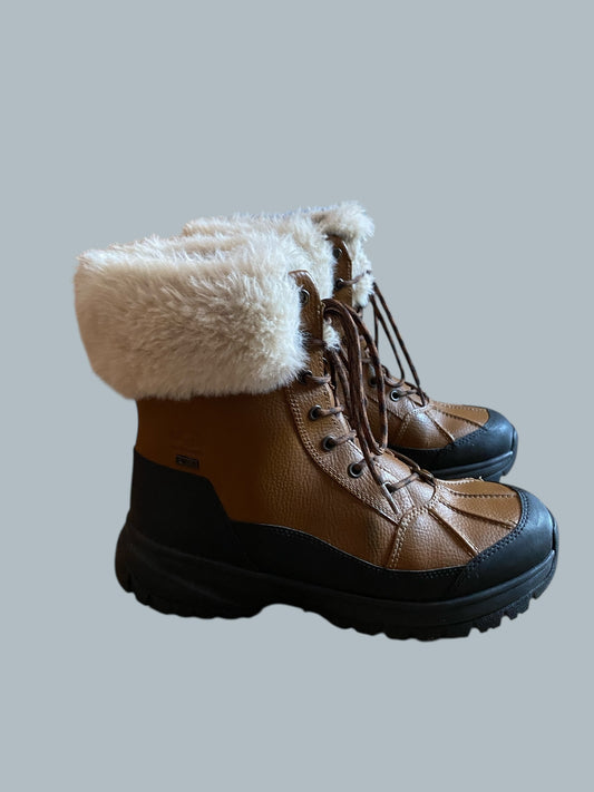 Yose fluff ankle snow boots 11 US women’s | UGG