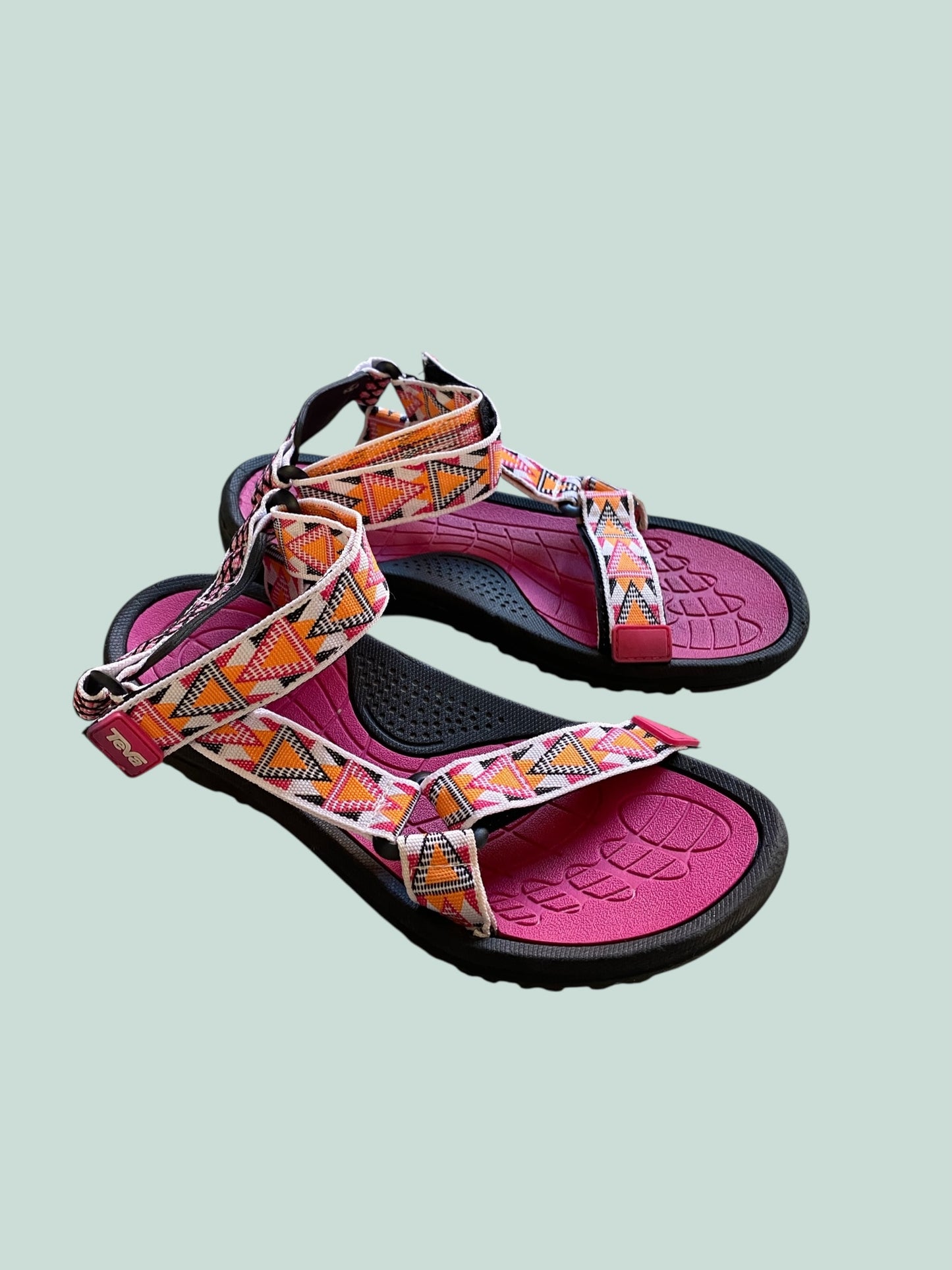 Pink lightweight sandals women's 8US (39) | Teva