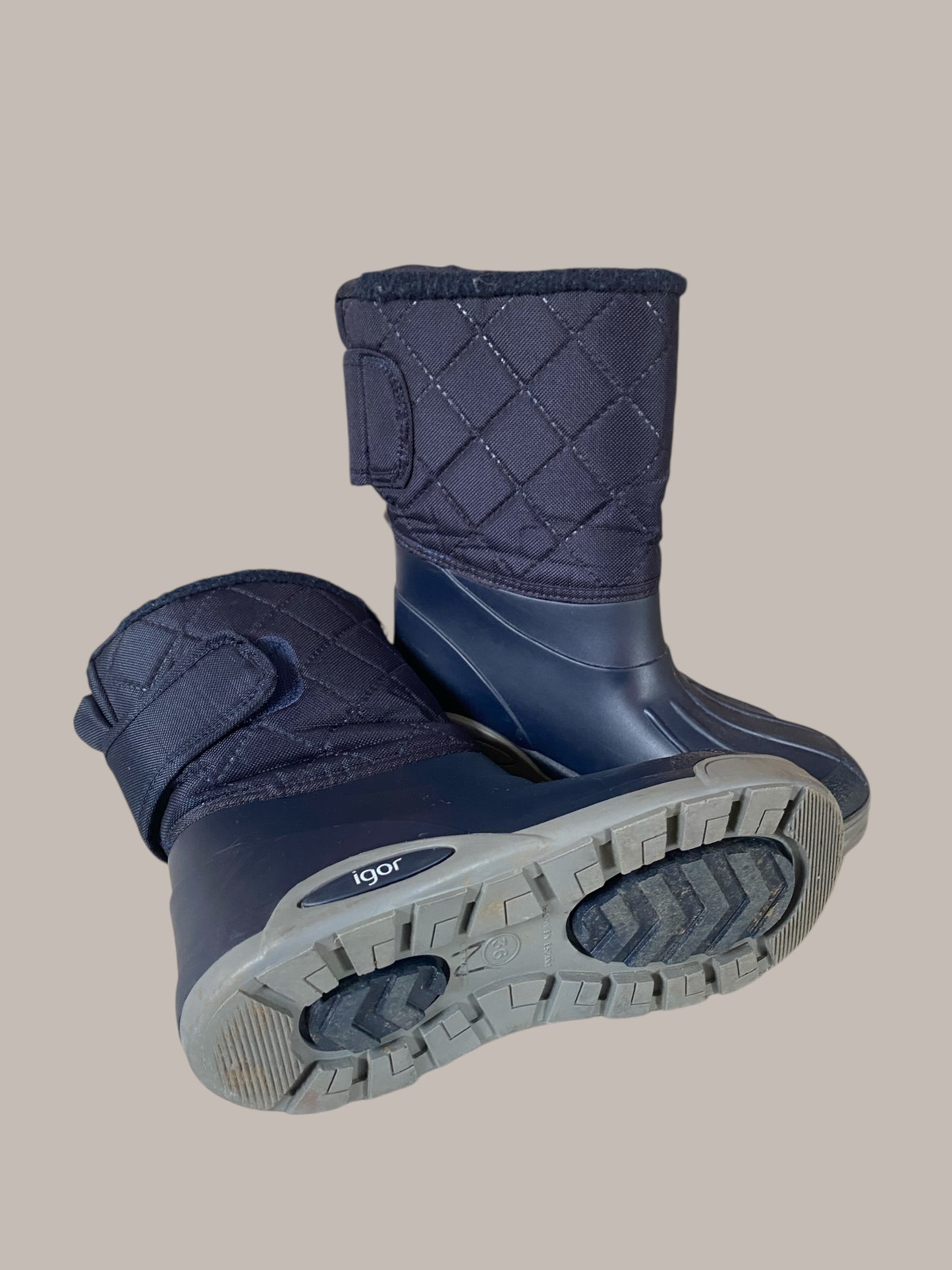 Navy snow boots size 4 US Big Kids (36) | Igor