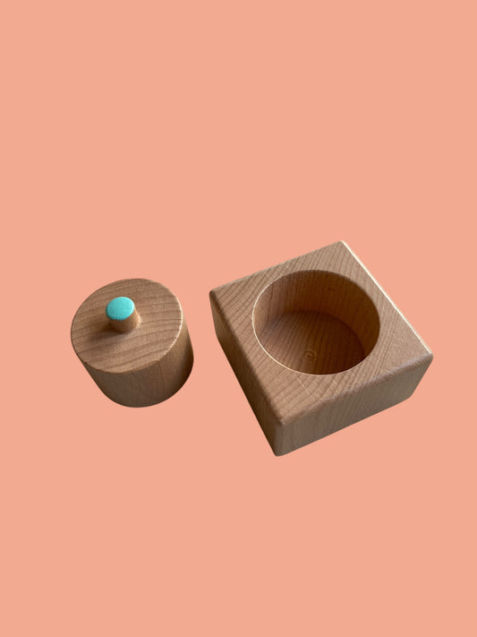 Wooden pincer puzzle | Lovevery