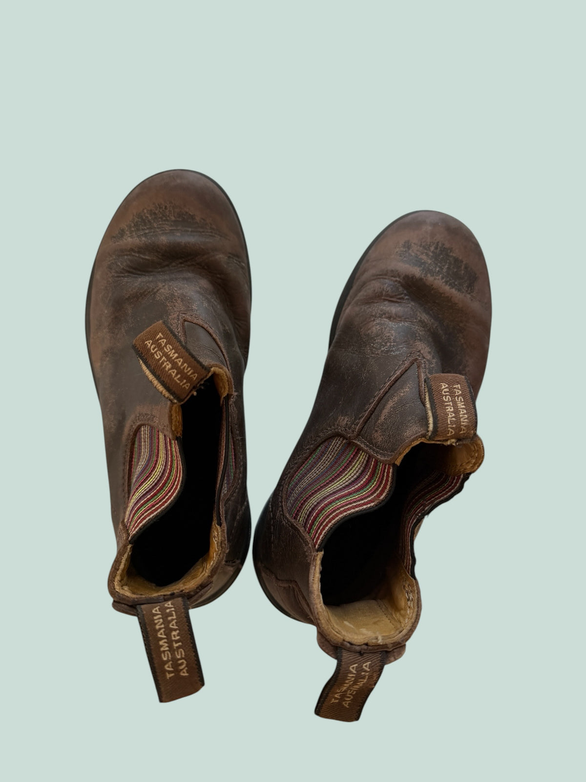 Leather chelsea boots 4US Big Kids (3 AUS) | Blundstones