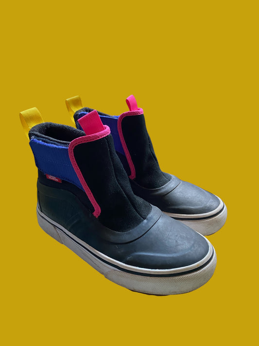 Velcro slip on all weather shoe 2 US Big Kid | Vans
