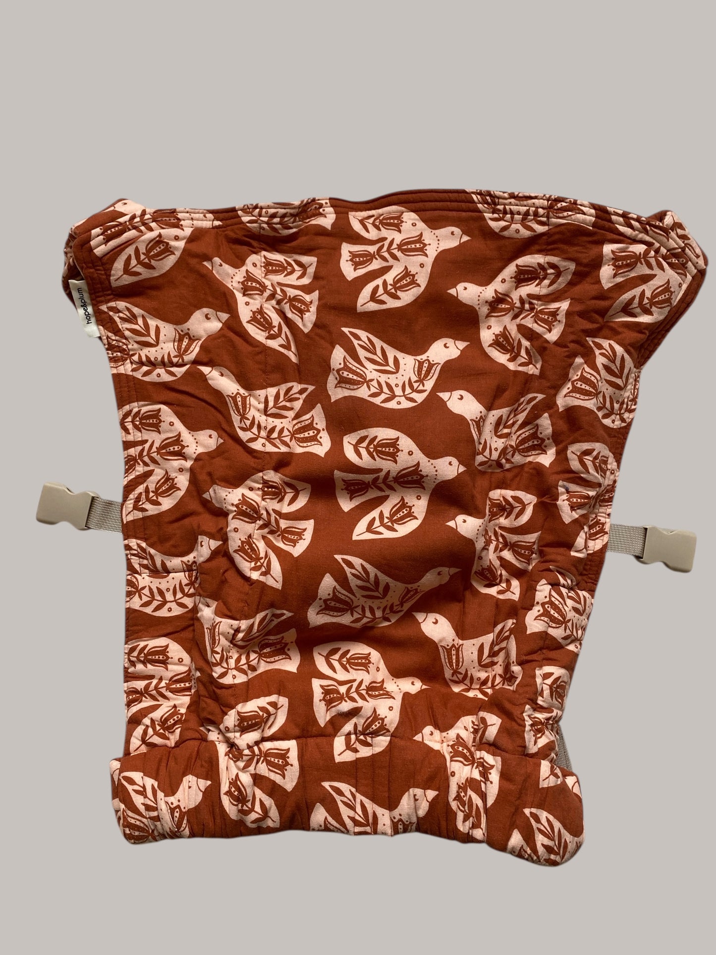 Lark Kid Carrier in Wren Print - short | Hope & Plum