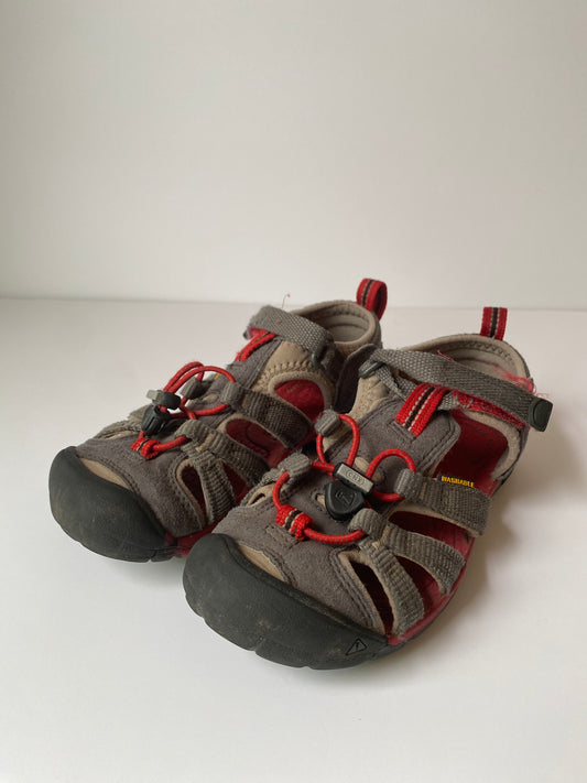 Water sandals 13 US Little Kid | Keen