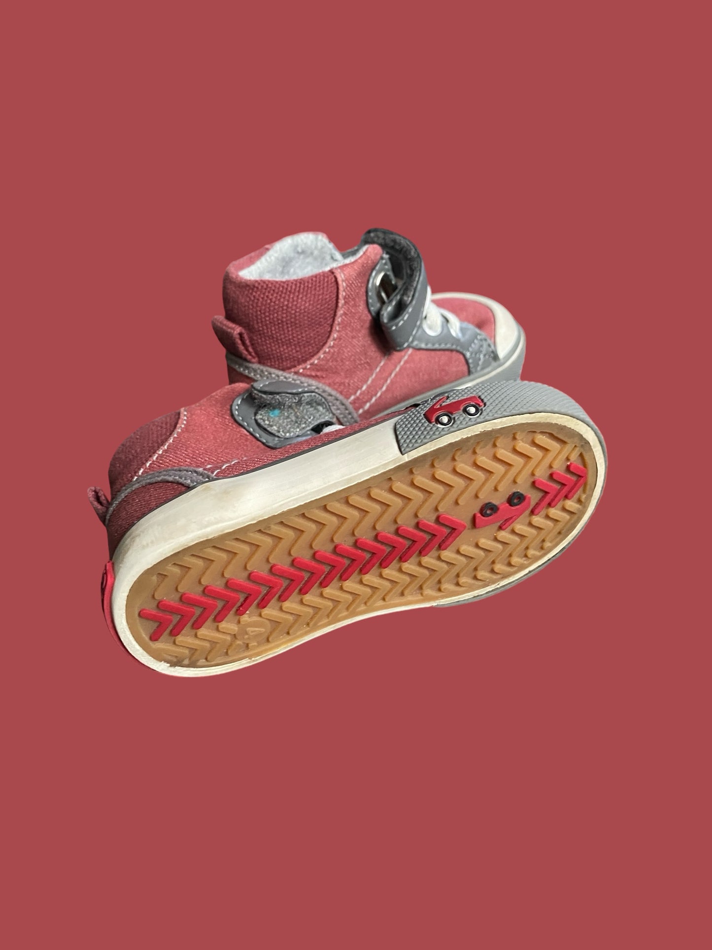 Velcro sneakers 4 US Little Kid | See Kai Run