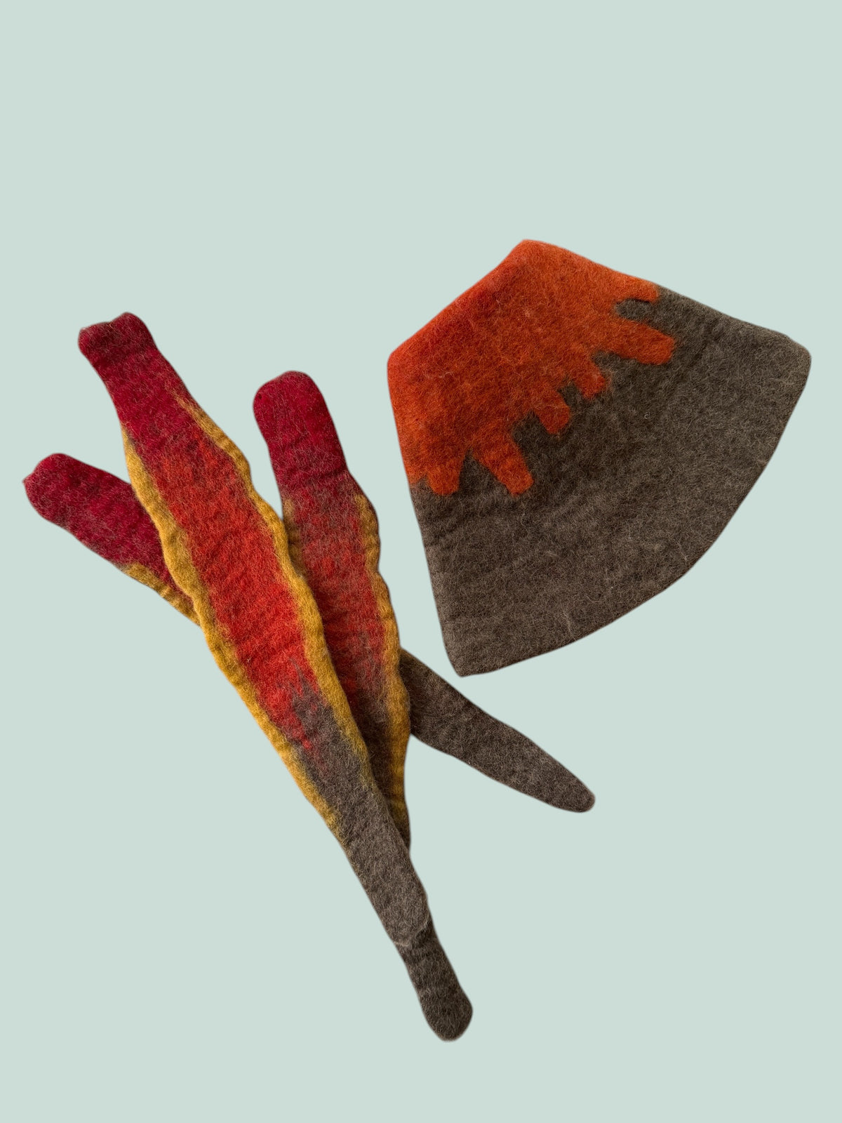 Felted wool vulcano with lava set | Papoose