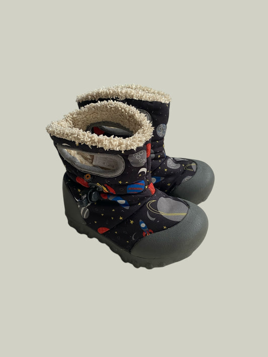Space themed winter boots 7US Little Kid | Bogs