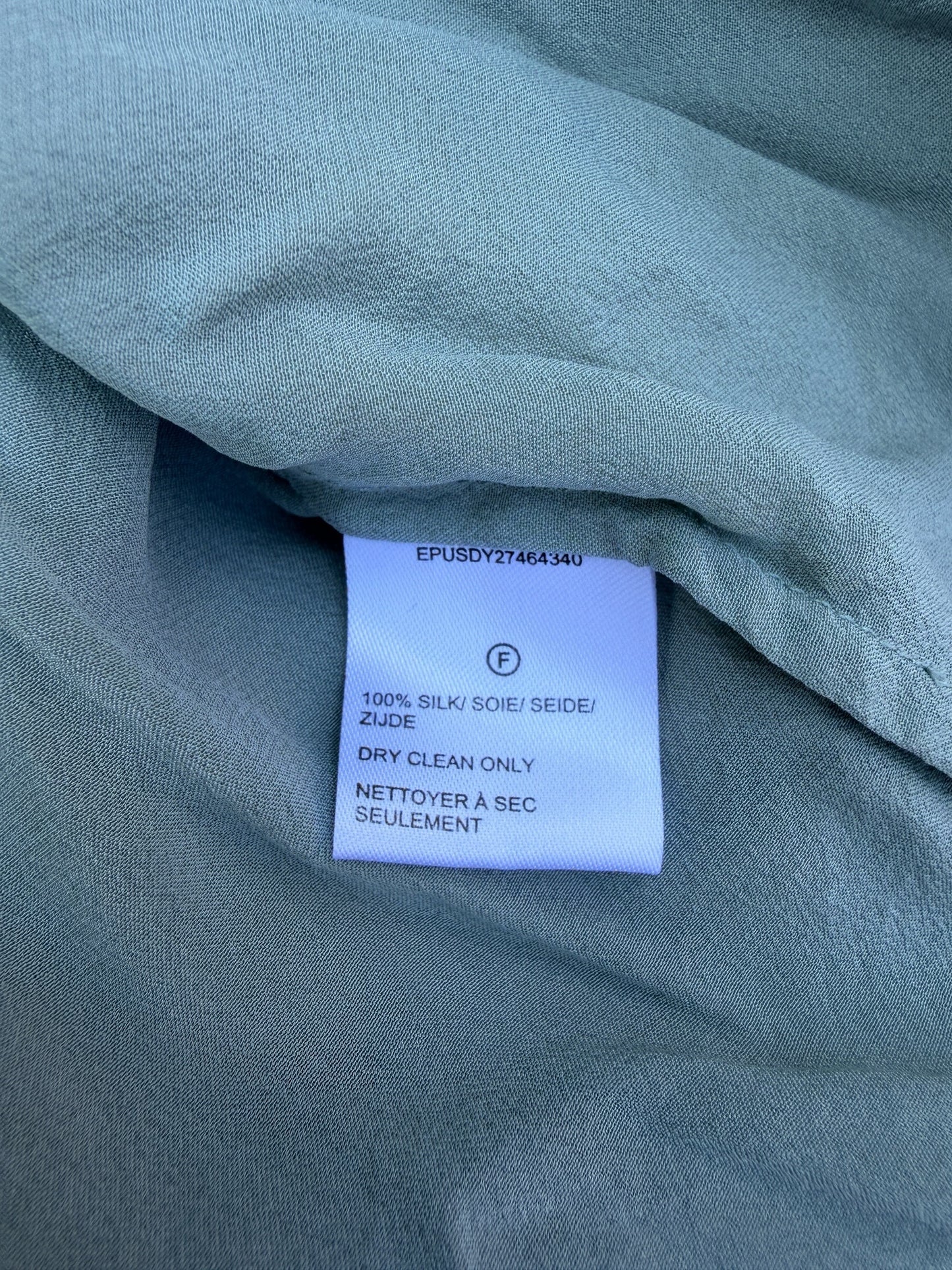 Light blue 100% silk blouse medium| EnThread