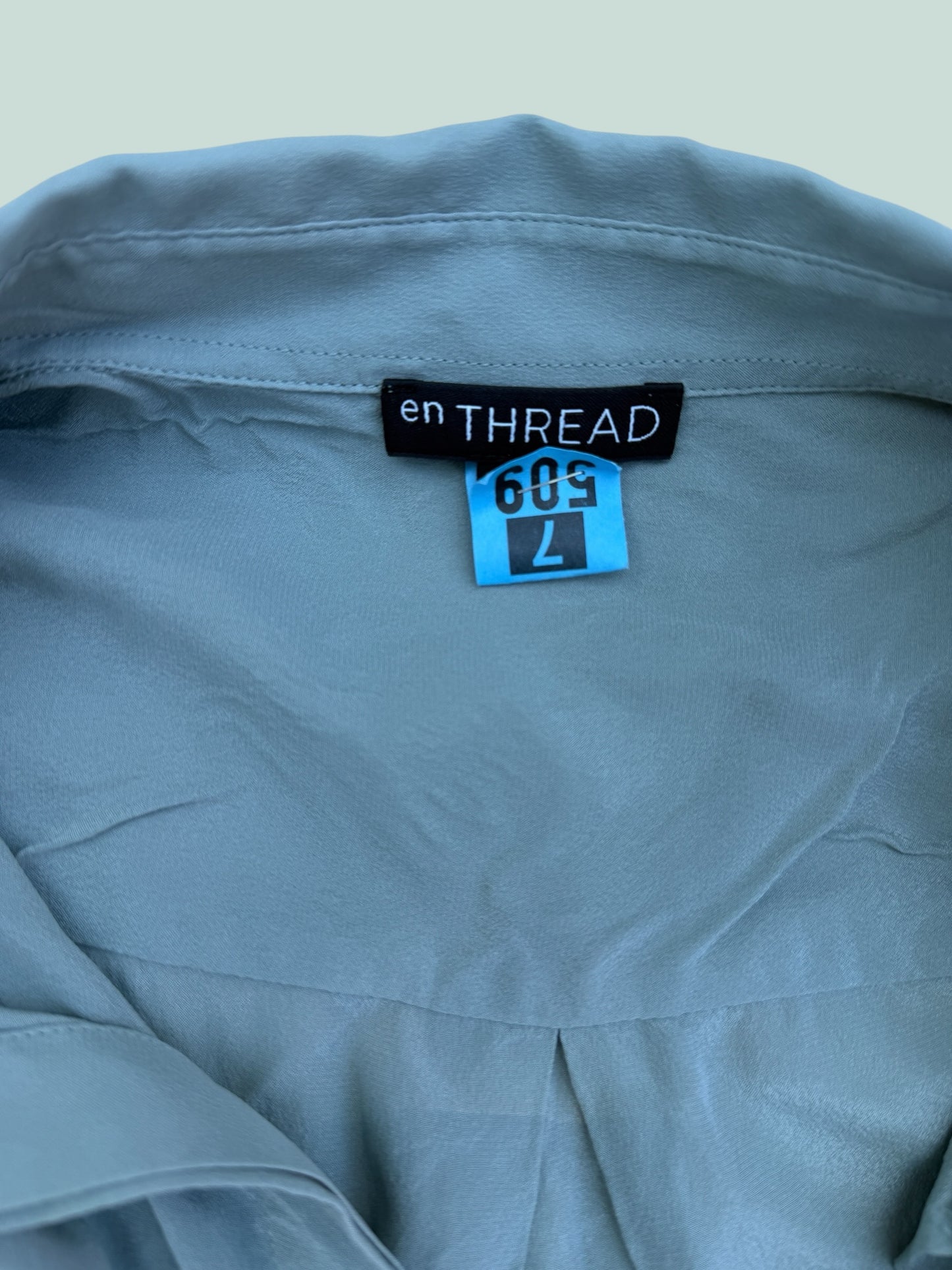 Light blue 100% silk blouse medium| EnThread