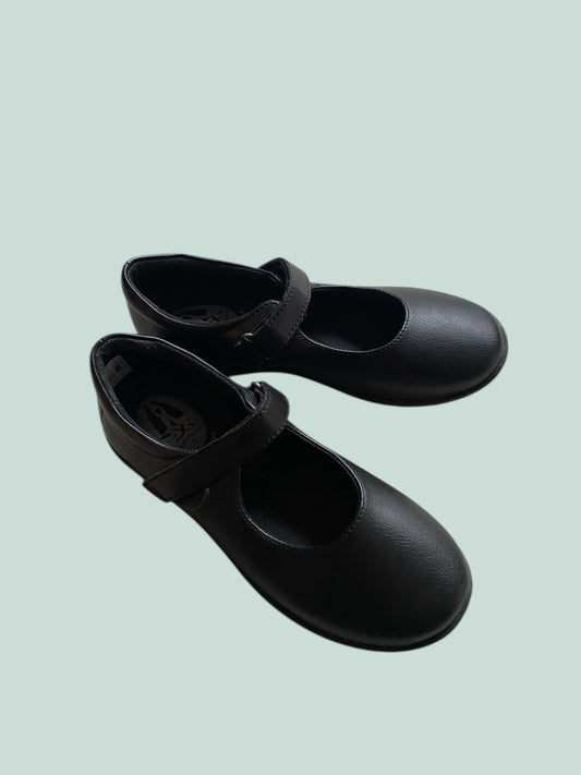 Black girls shoes 2.5 US Big Kids | Hush Puppies