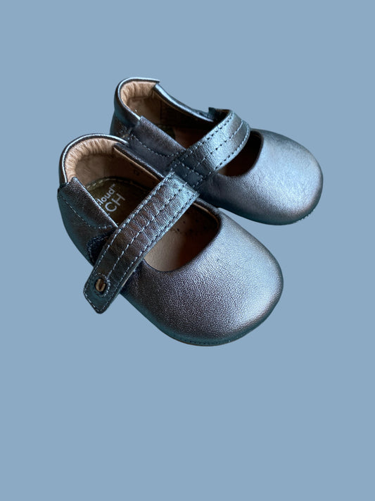 Early walker shoes 3.5 US Little Kids | Umi