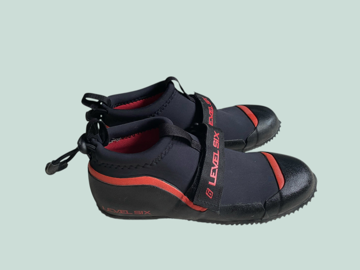 Neoprene river kayaking/paddle shoes women’s 5 US  | Level Six