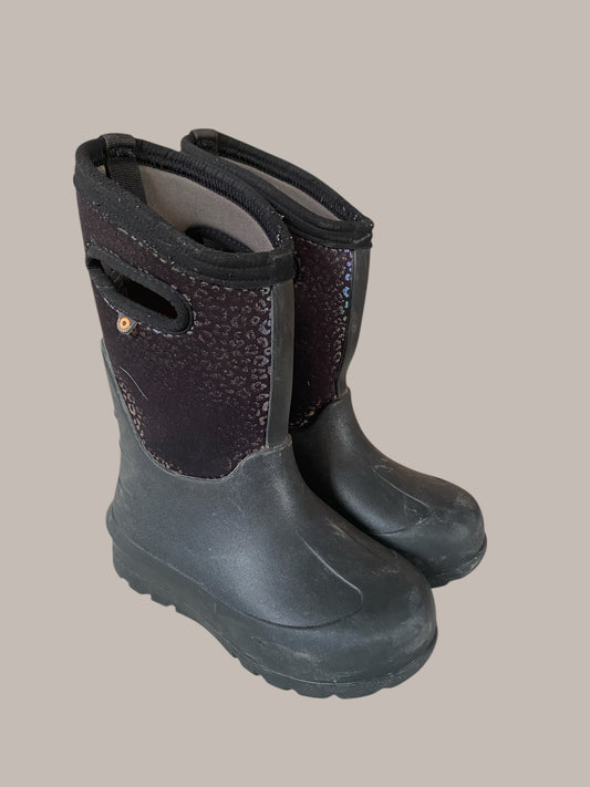 Neo classic winter boots 12 US Little Kids | Bogs