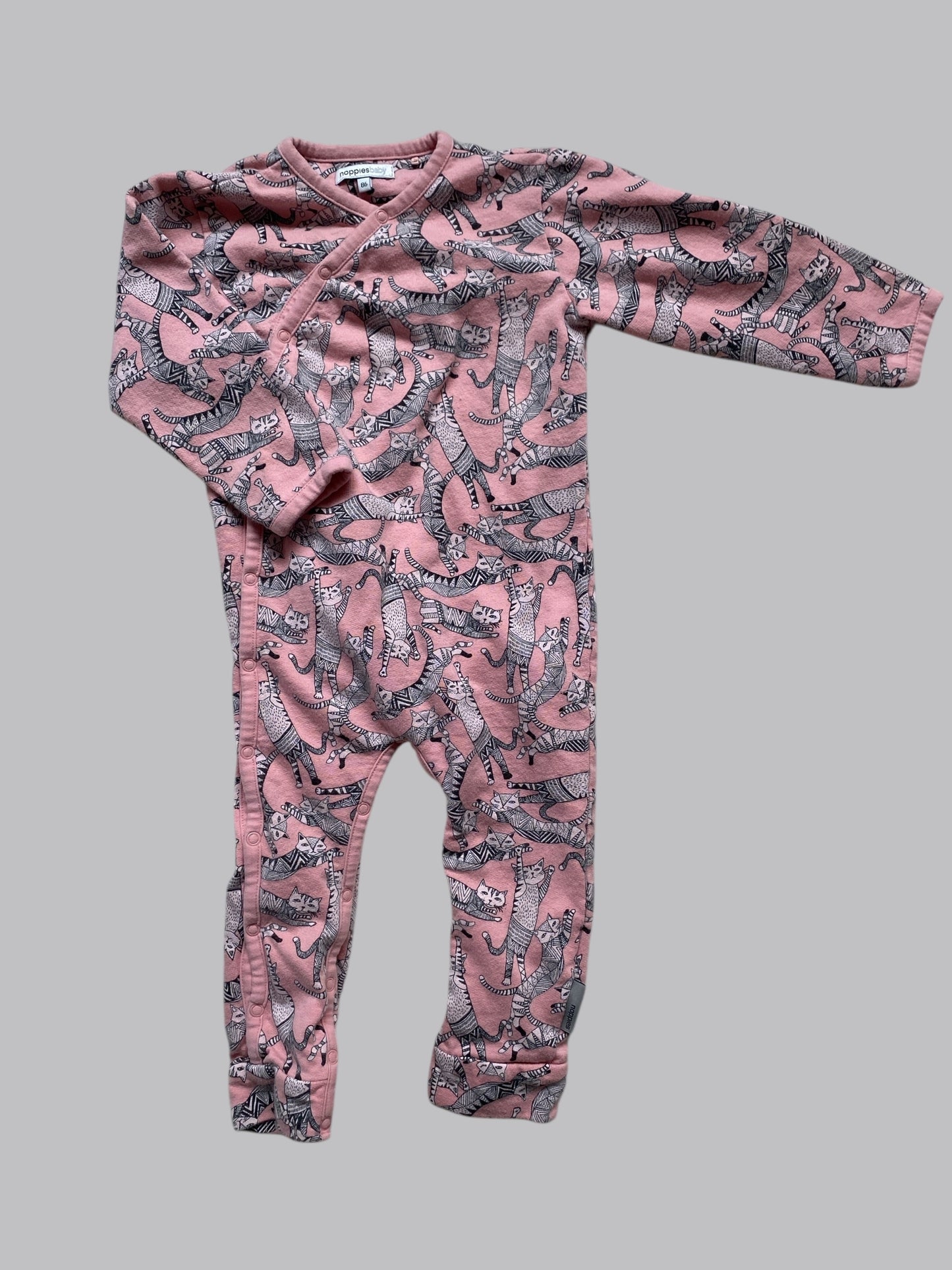 Pink cat cotton snap sleeper/playsuit 12-18m (86) | Noppies