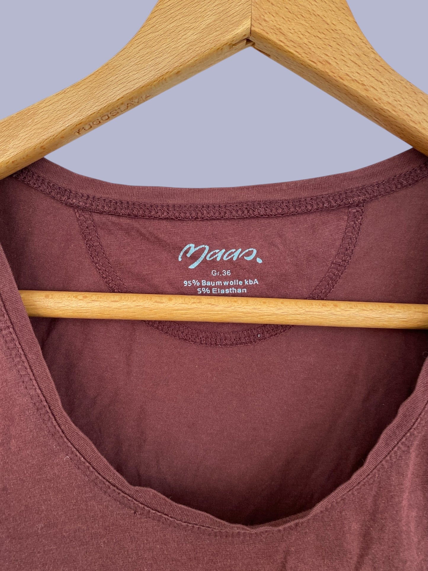 Organic cotton burgundy t-shirt women's small  (36 EU)| Maas