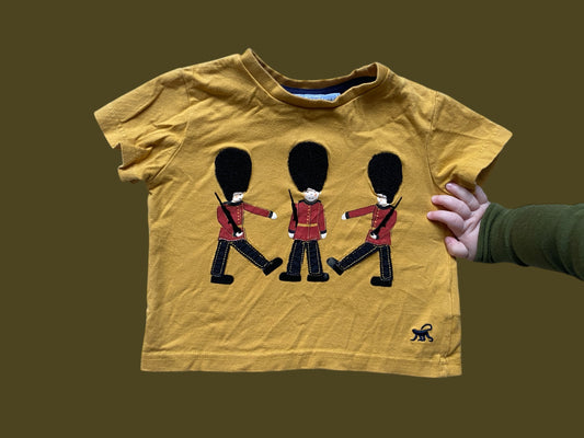Queens guard cotton t-shirt 12-18m | Monsoon