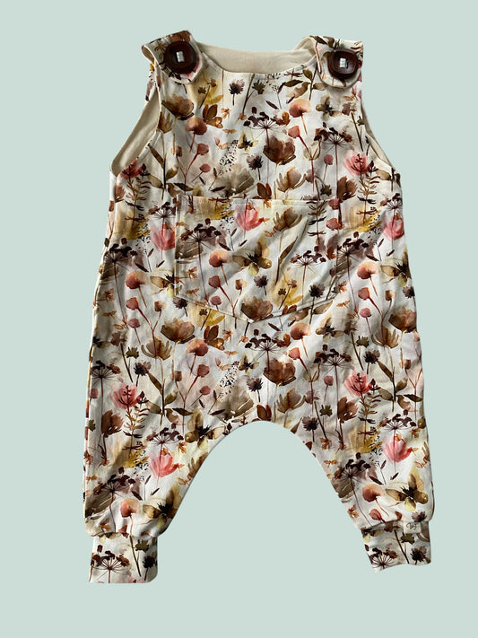Stretchy flower romper 3-6m (generous)