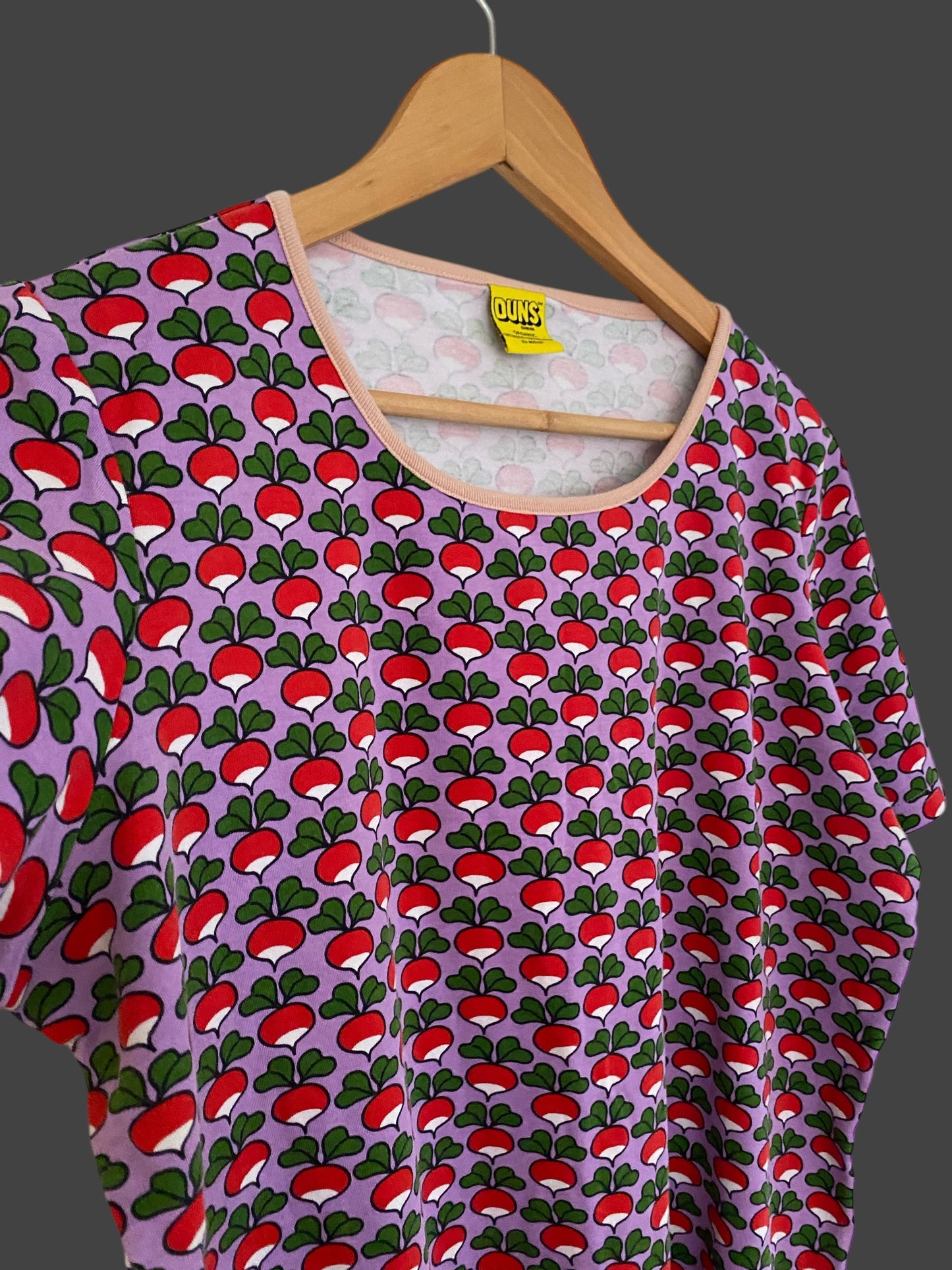 Organic cotton radish t-shirt adult XL | Duns Sweden