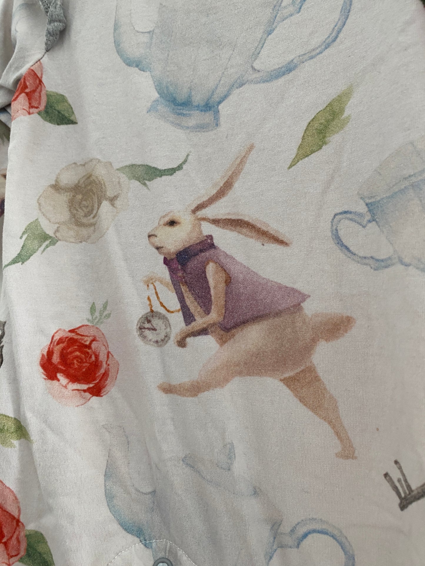 Alice in wonderland rabbit sleeper 3m / Peppy Mini