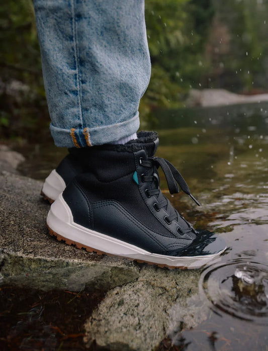 Lightweight waterproof high top winter boots women's 7 US | Vessi