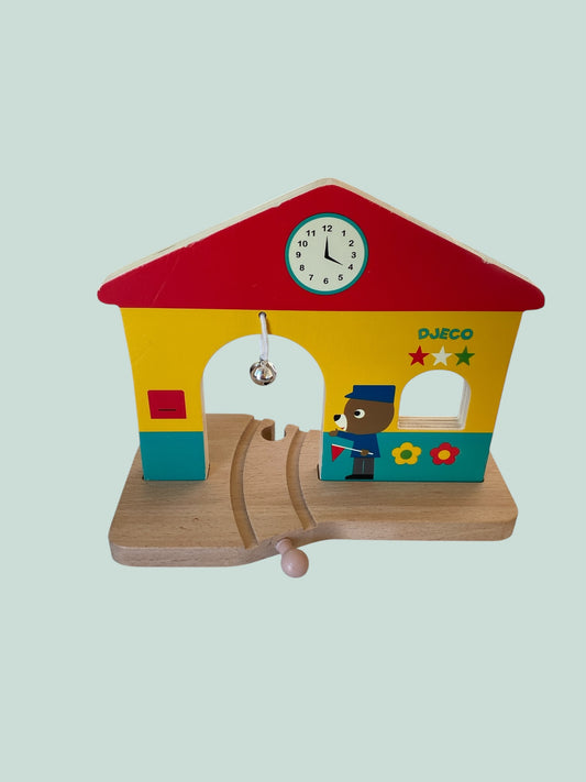 Wooden train station part | Djeco