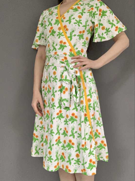 Organic cotton wrap dress with flutter sleeves, large adult | Duns Sweden