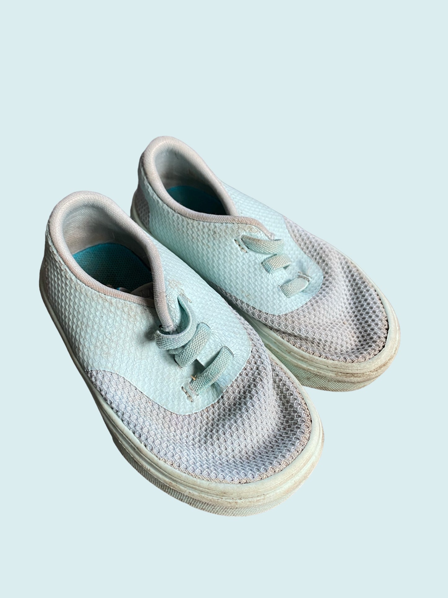 Slip on sneaker 5 US Little Kid | People