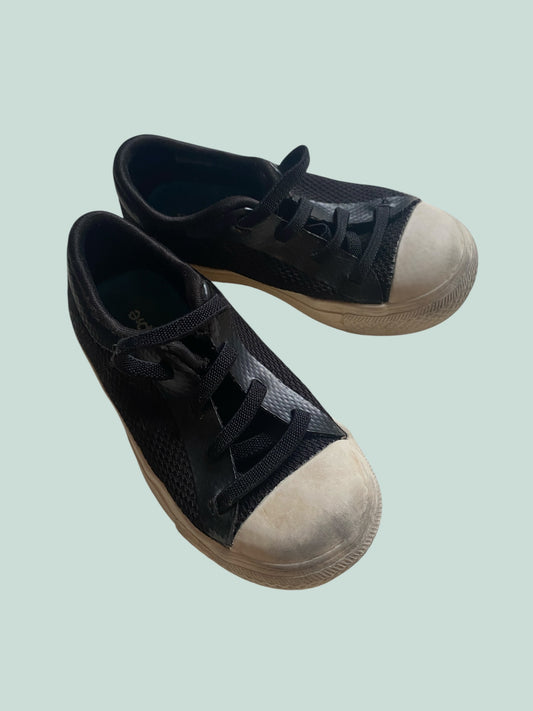 Black slip on sneakers 8US | People
