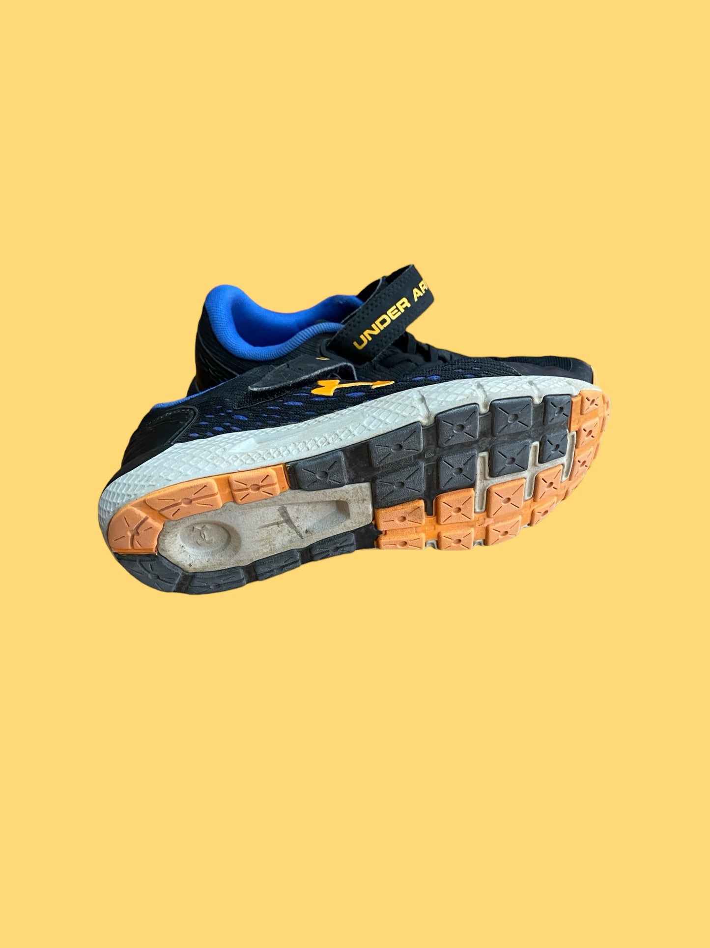 Black sneakers 1 US Big Kid | Under Armour