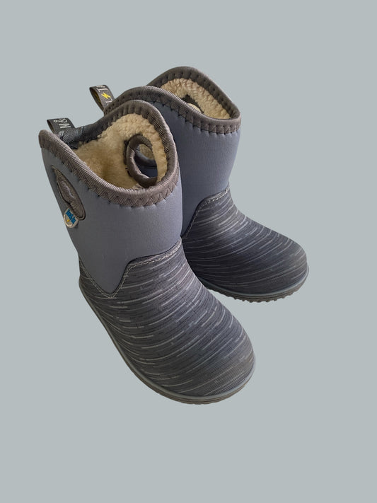 Toasty Dry Lite winter boots in grey 8 US Little Kid | Jan & Jul