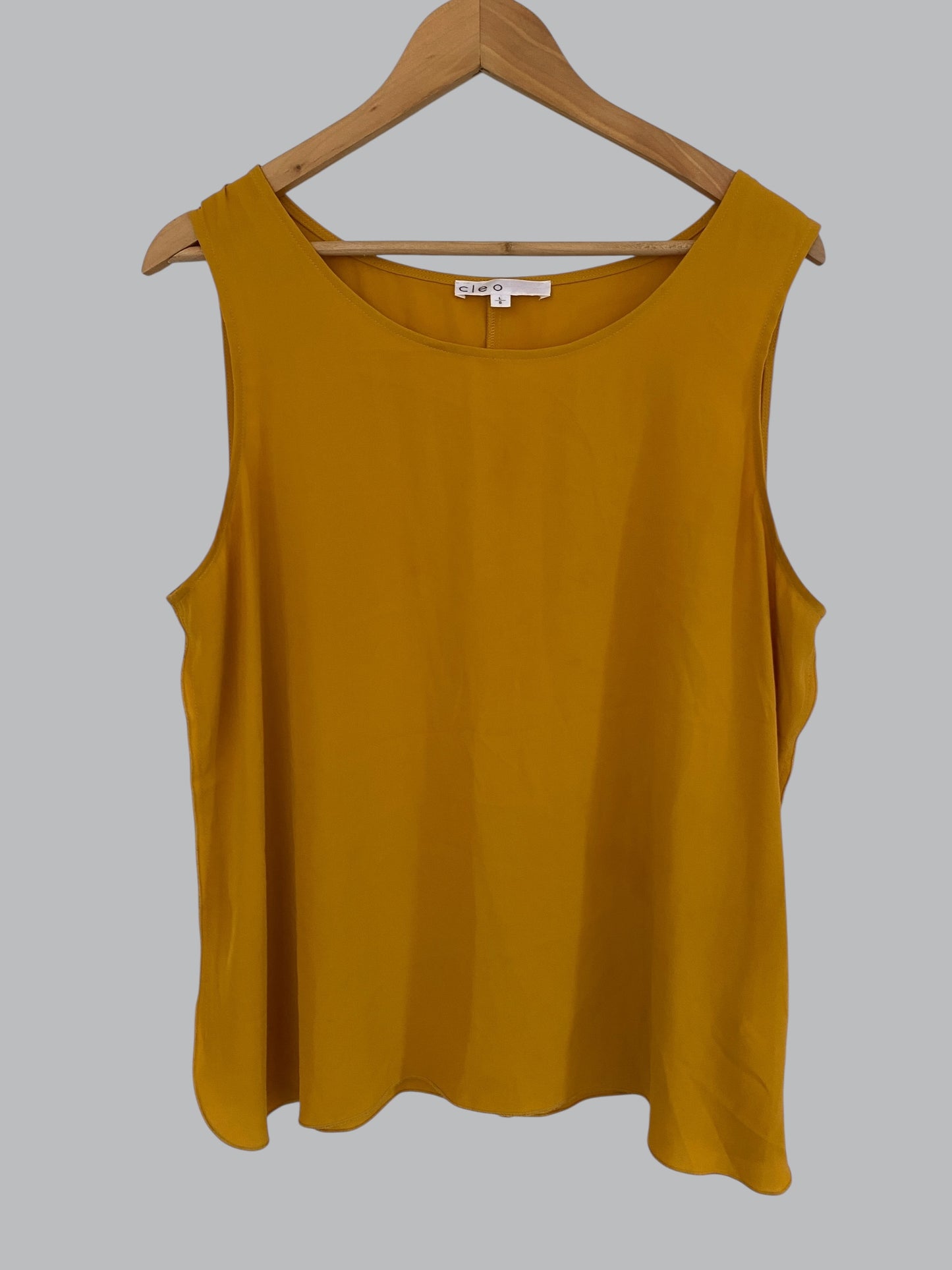 Yellow top women’s large | Cleo