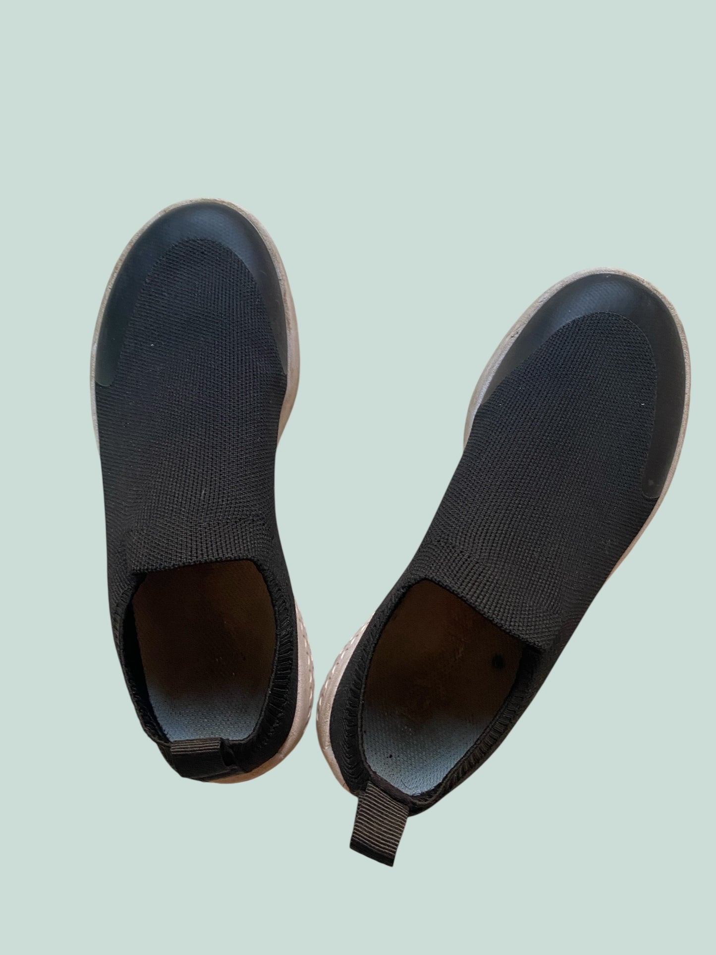 Black voyageur sneakers 4.5 US Big Kids | Hey Folks