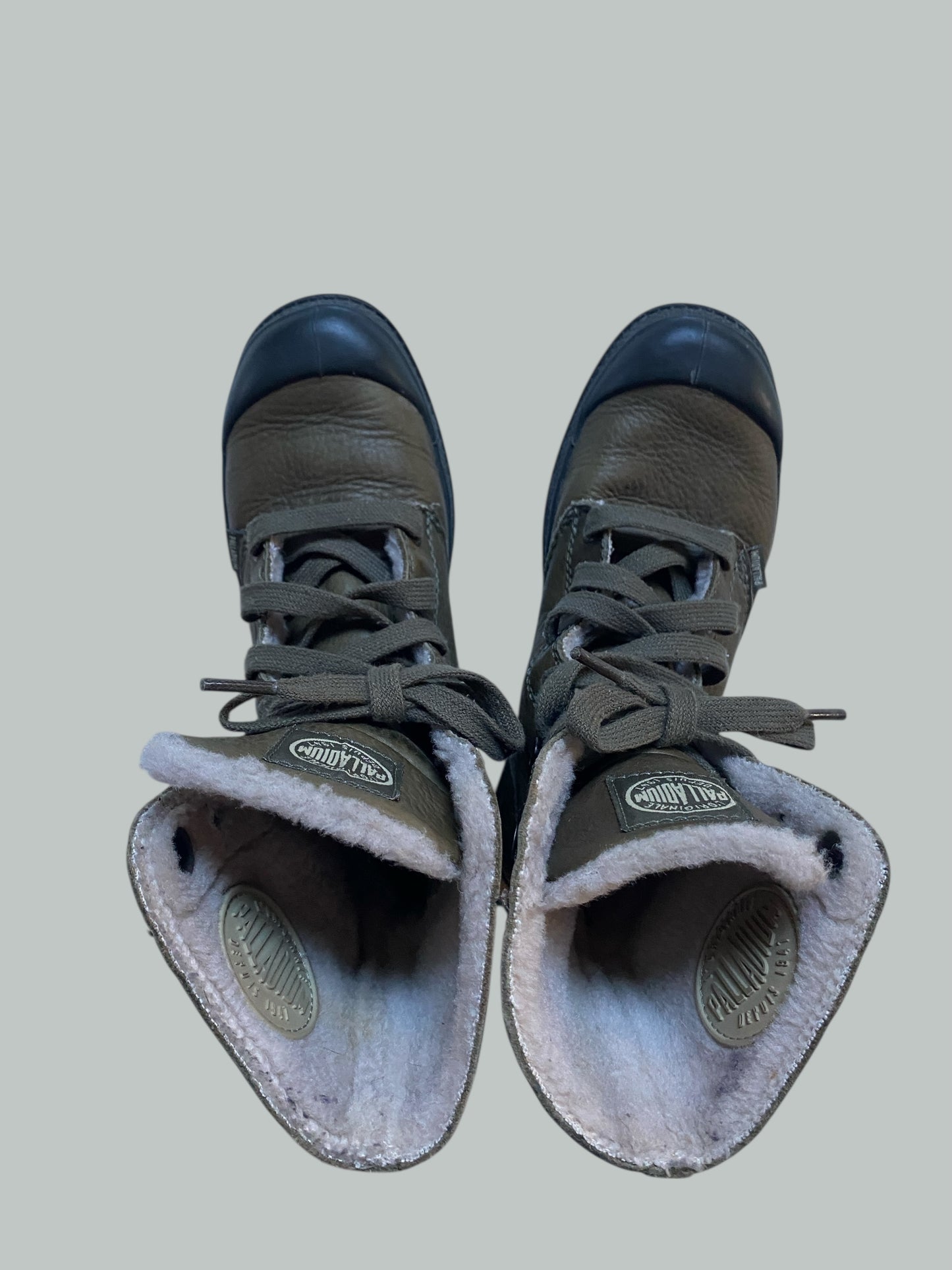 Fleece lined olive green leather boots 6US women's (37 EU) | Palladium
