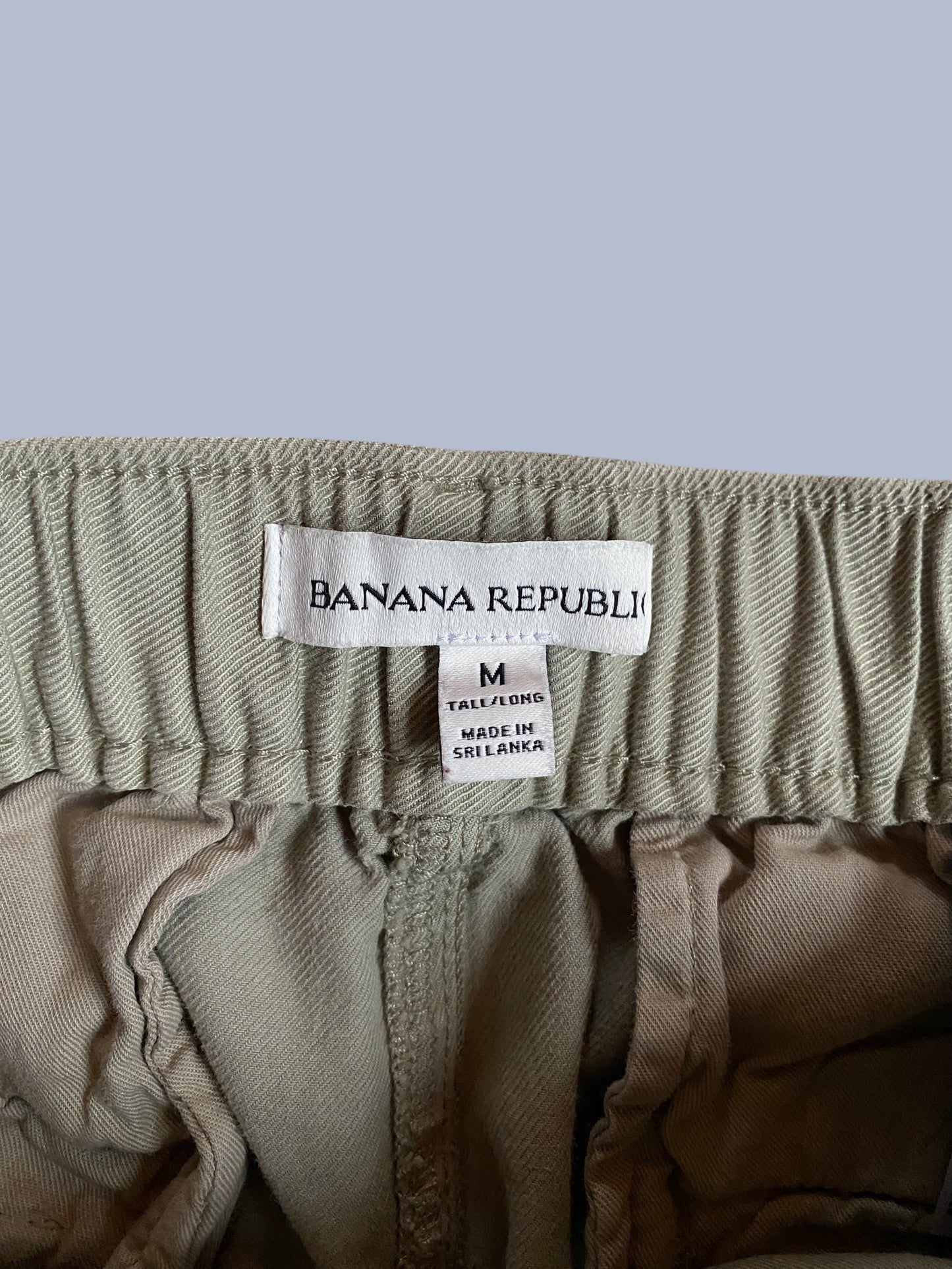 Barrel chino pants women's medium | Banana Republic