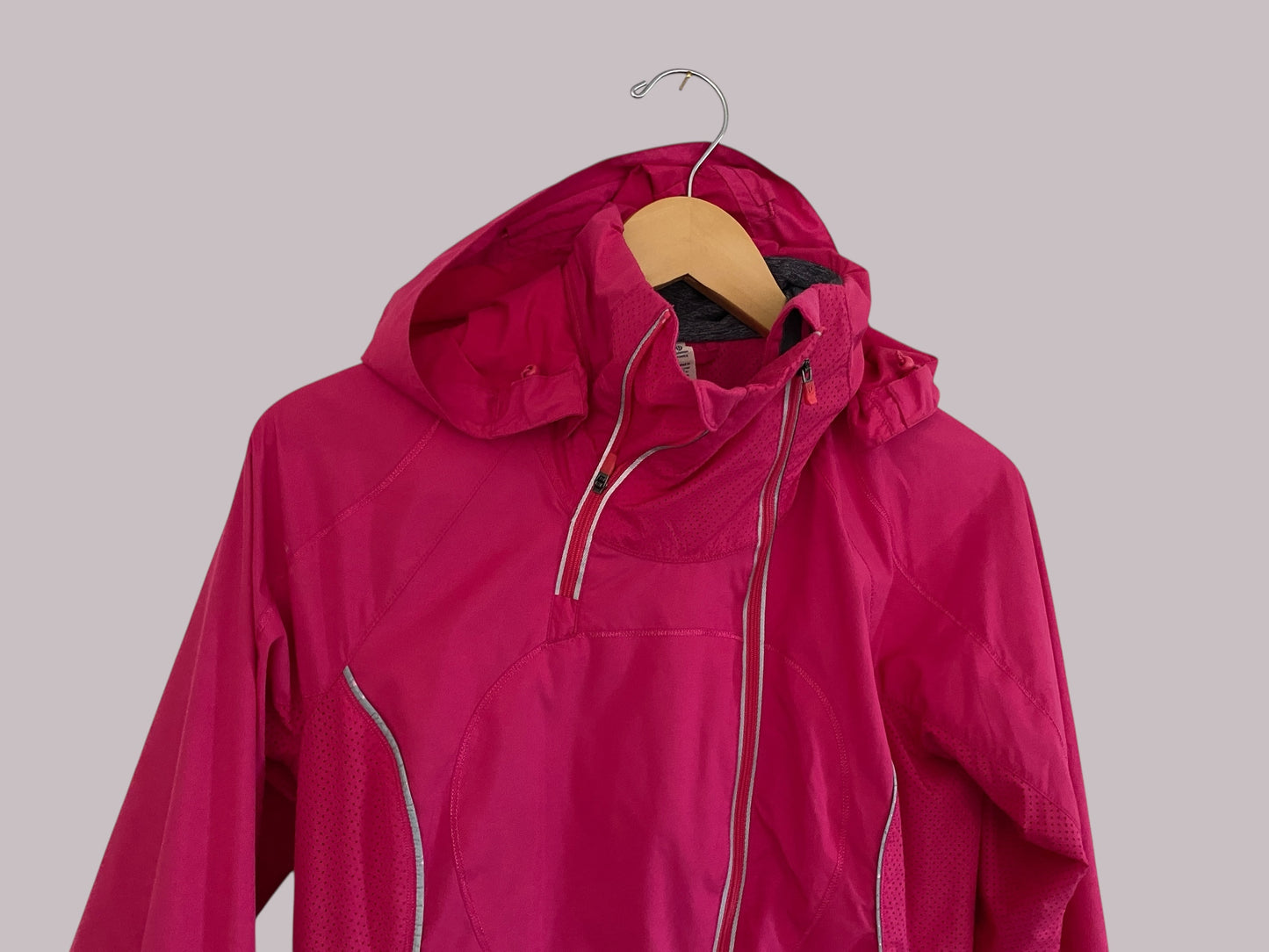 Hot pink running jacket women's 6US | Lululemon