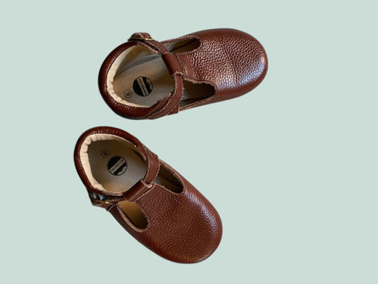 Brown sandals 9US Little Kid | West Coast Mocs